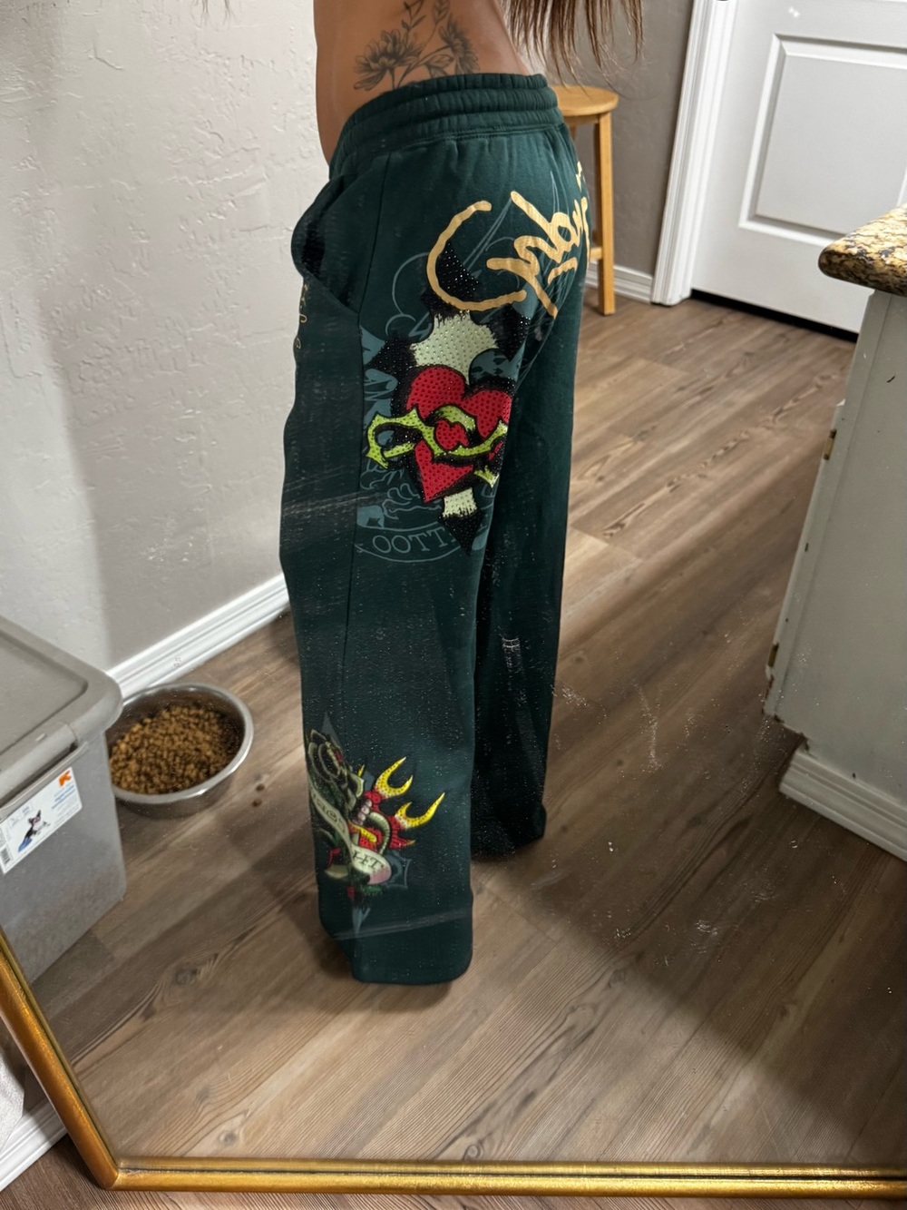 Ed Hardy SACRED HEART RHINESTONE
SWEATPANTS